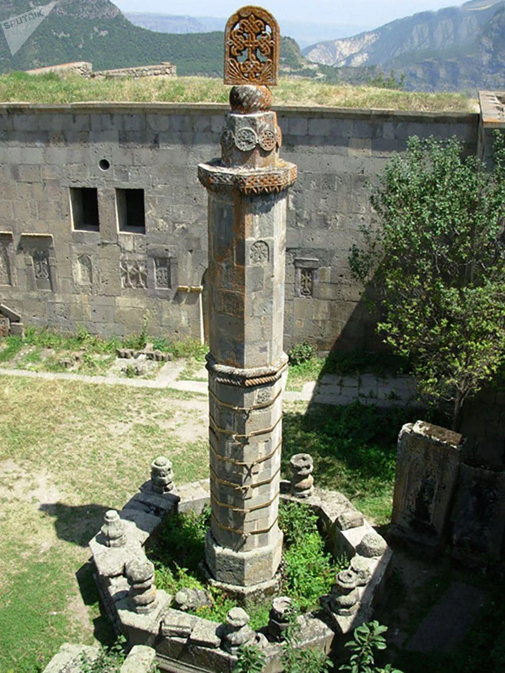 Գավազանը՝ Տաթևի վանքի ճոճվող սյունը