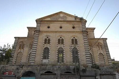 Այնթապի Սուրբ Աստվածածին եկեղեցին · 2