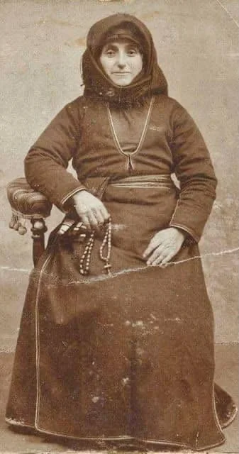 Կարսեցի հայ կին