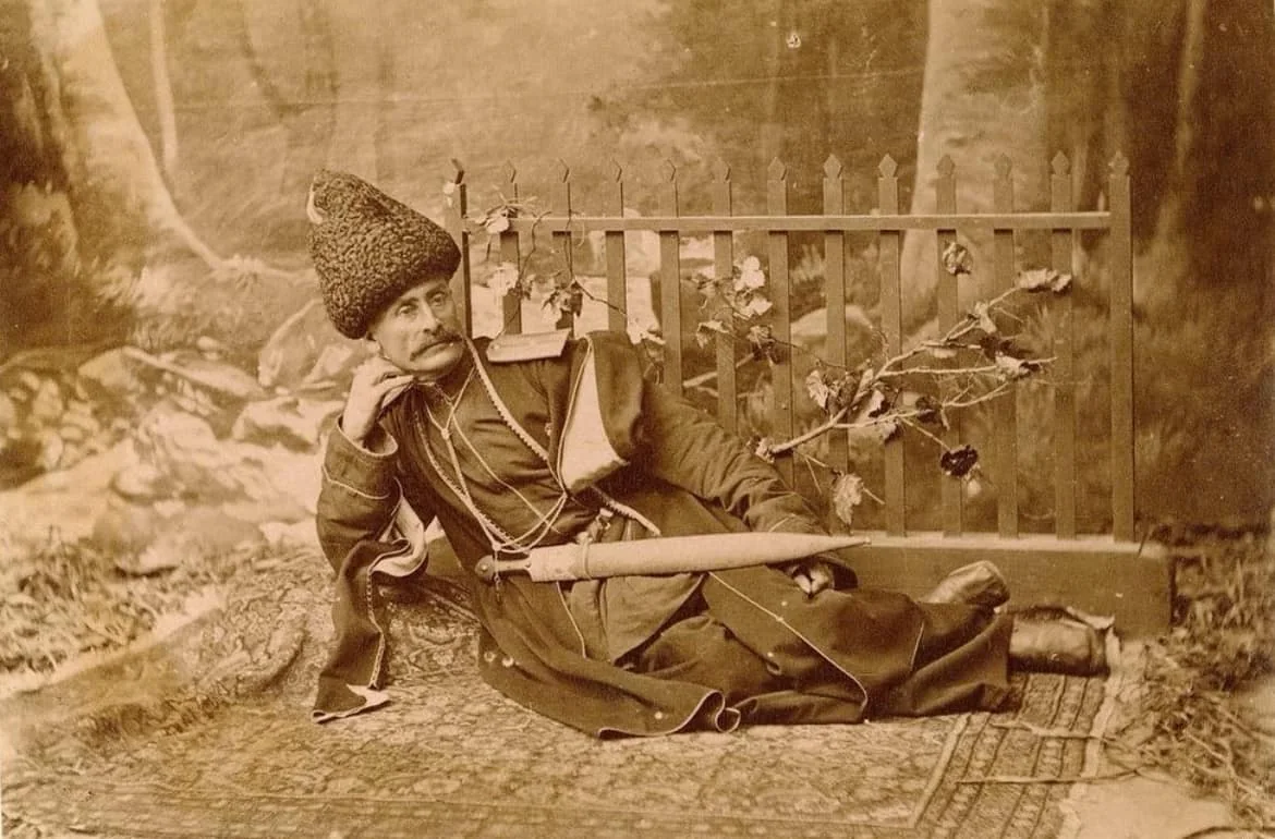 Թիֆլիսահայ տղամարդ ավանդական հագուստով, 1915