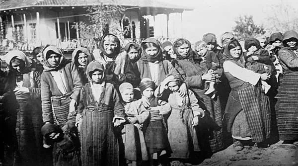 Ալեքսանդրապոլի մանկատների հայ որբերը · 2
