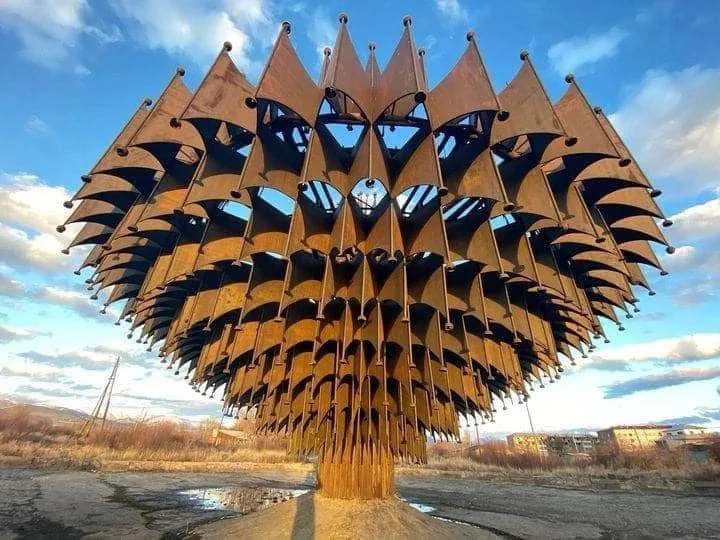 The Fountain of Gyumri · 3