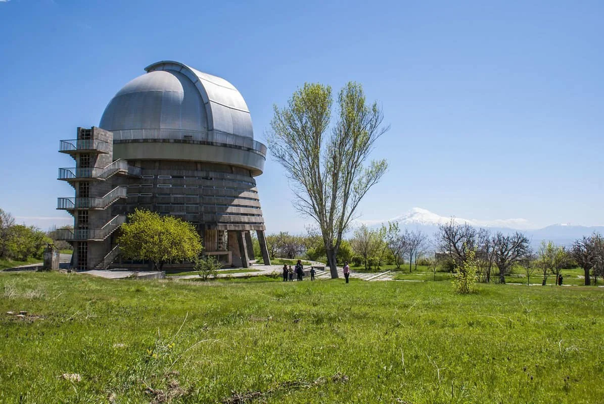 L’observatoire V. Ambartsoumian de Byurakan · 3