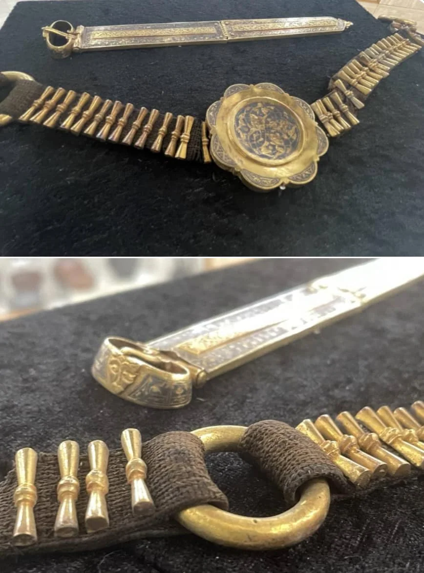 La ceinture en or découverte à Ani