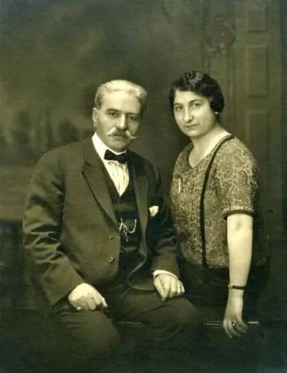 Զորավար Անդրանիկը կնոջ՝ Նվարդի հետ, Ֆրեզնո, 1924